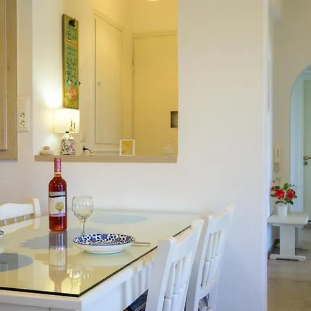 Marilena Seaside House شقة