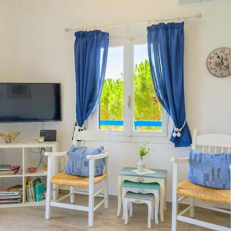 Marilena Seaside House *