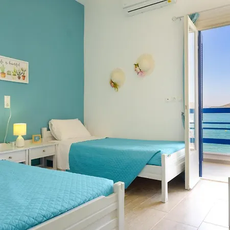 Marilena Seaside House *